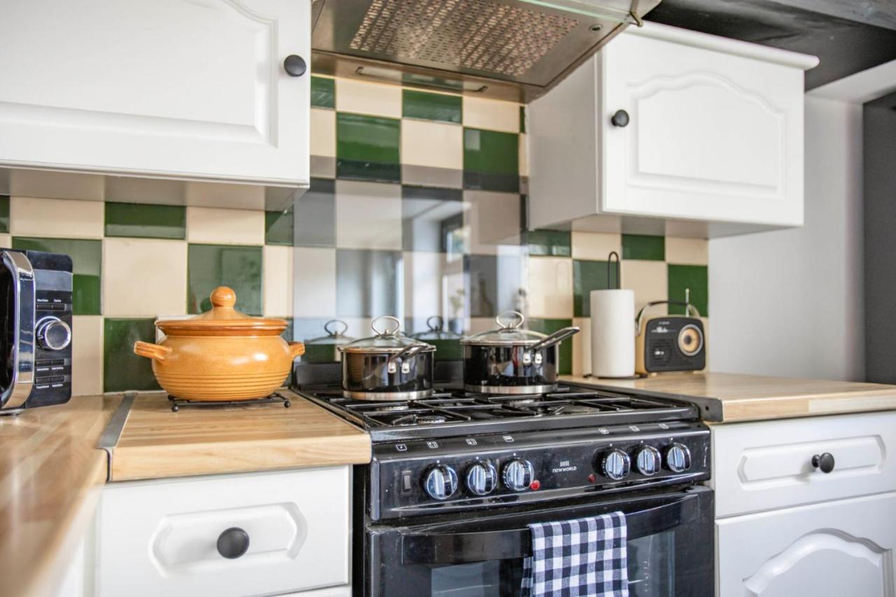 Stunning Character 2Bed Cottage In St Albans Wifi Exteriér fotografie