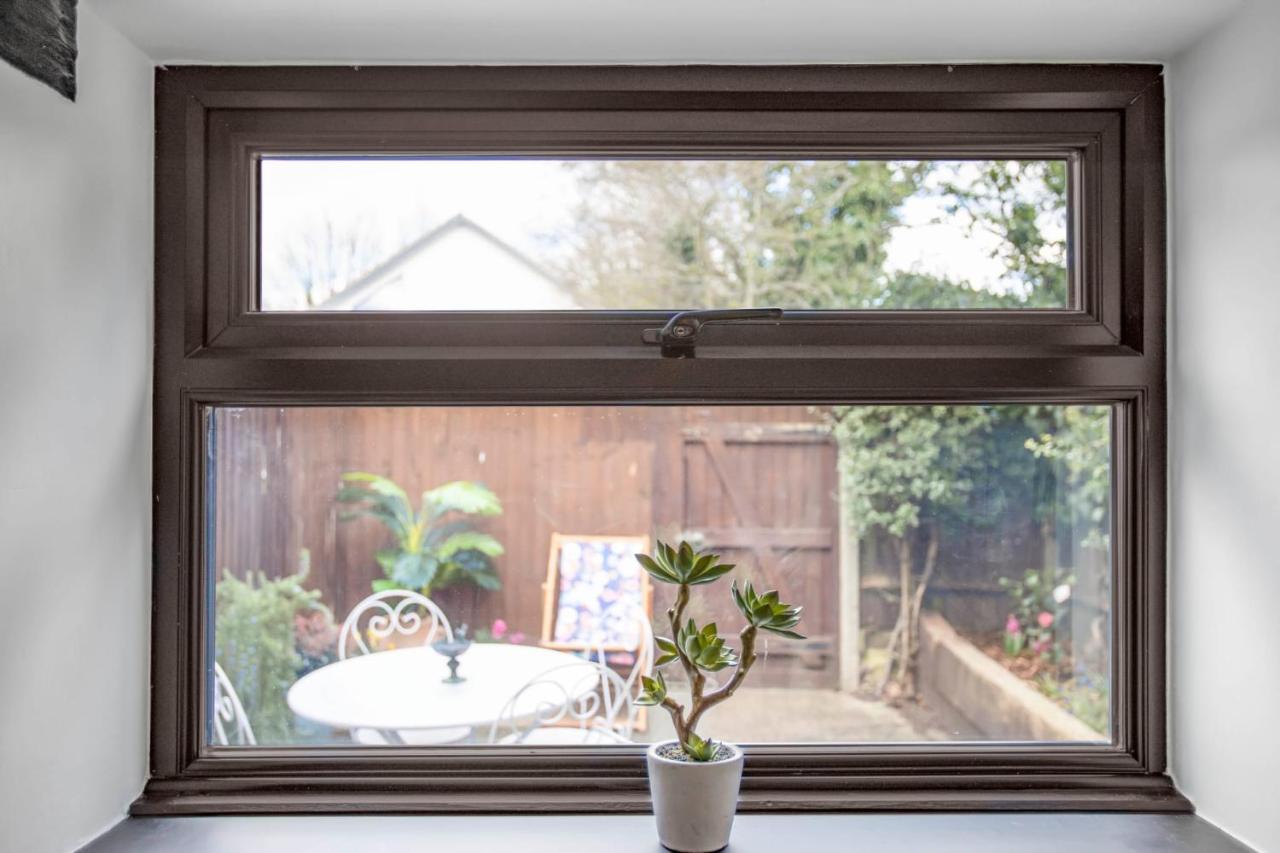 Stunning Character 2Bed Cottage In St Albans Wifi Exteriér fotografie