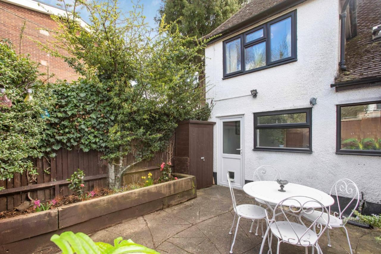 Stunning Character 2Bed Cottage In St Albans Wifi Exteriér fotografie
