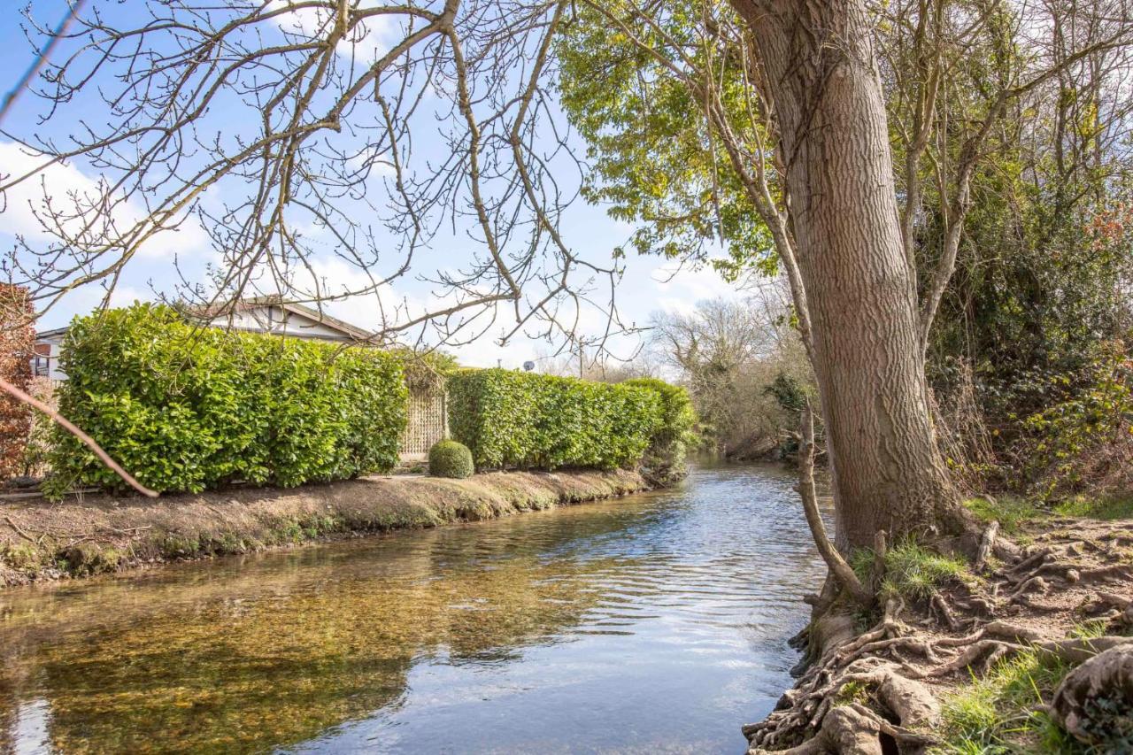 Stunning Character 2Bed Cottage In St Albans Wifi Exteriér fotografie